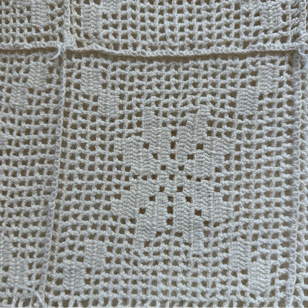 Vintage Crochet Bedspread Crocheted Cover Fringe Off White Twin Size
